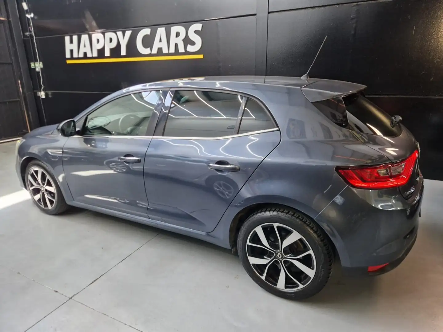Renault Megane Berlina Automático de 5 Puertas Gris - 1