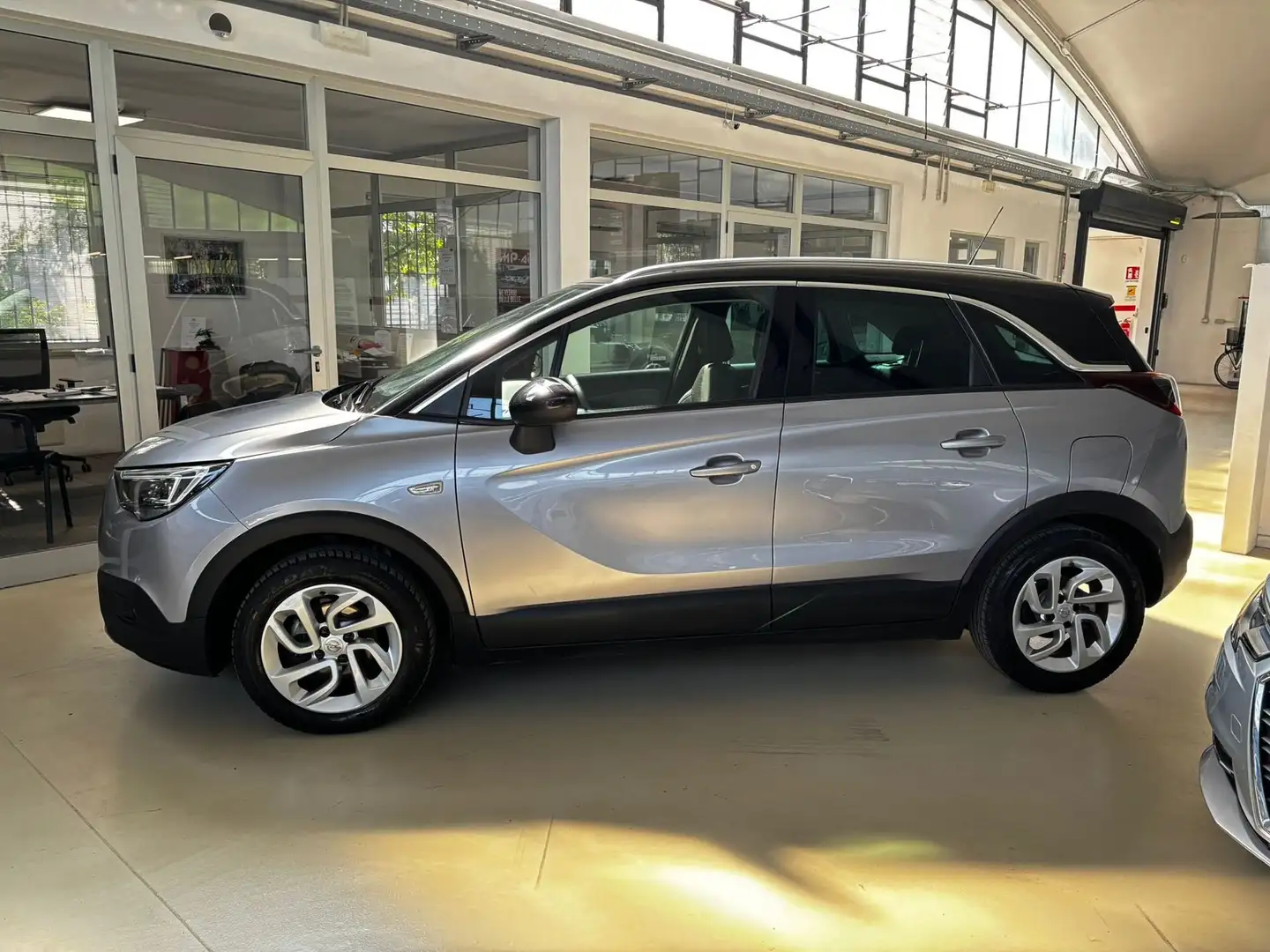 Opel Crossland Crossland X 1.2 12V Start&Stop Innovation Grau - 2