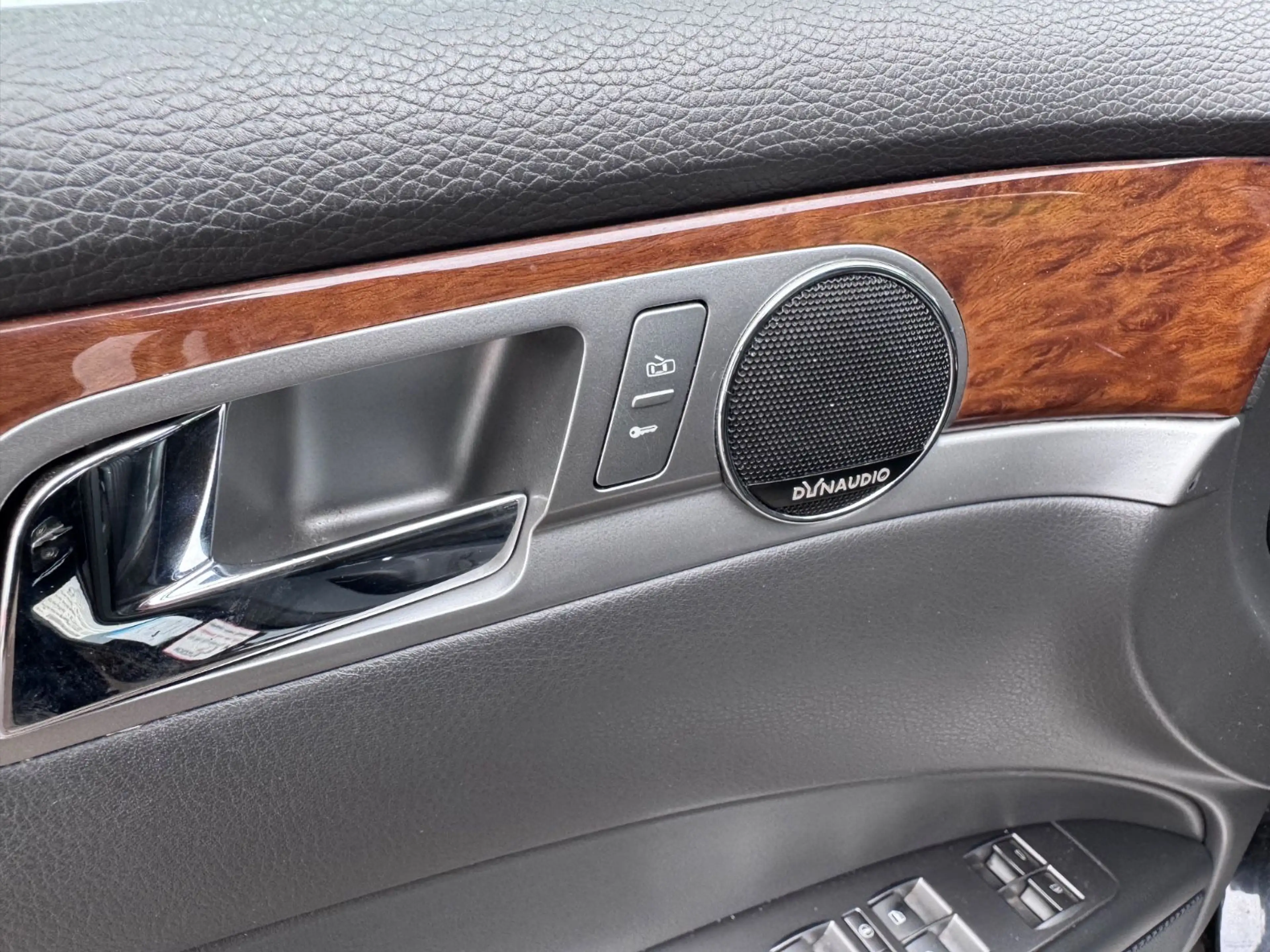 Volkswagen Phaeton V6 TDI Pano Dynaudio LEder Vienna Bi-Xen — photo 15