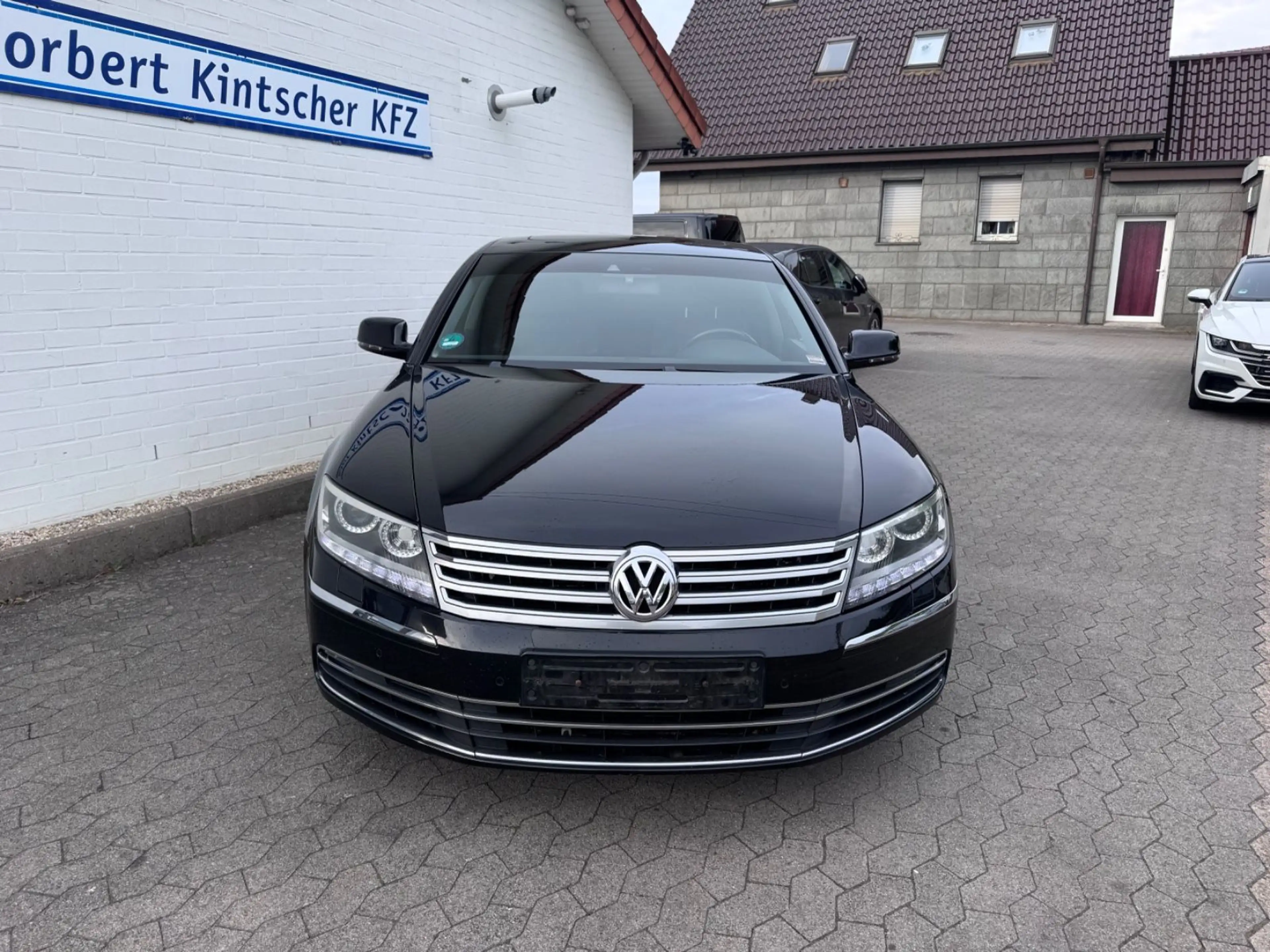 Volkswagen Phaeton V6 TDI Pano Dynaudio LEder Vienna Bi-Xen — photo 2