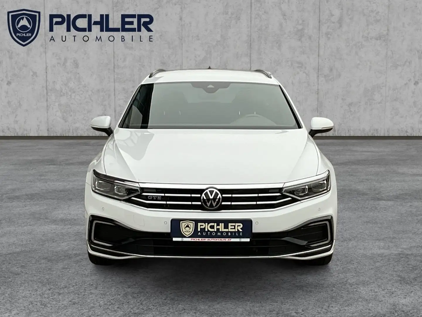 Volkswagen Passat Variant GTE Weiß - 2