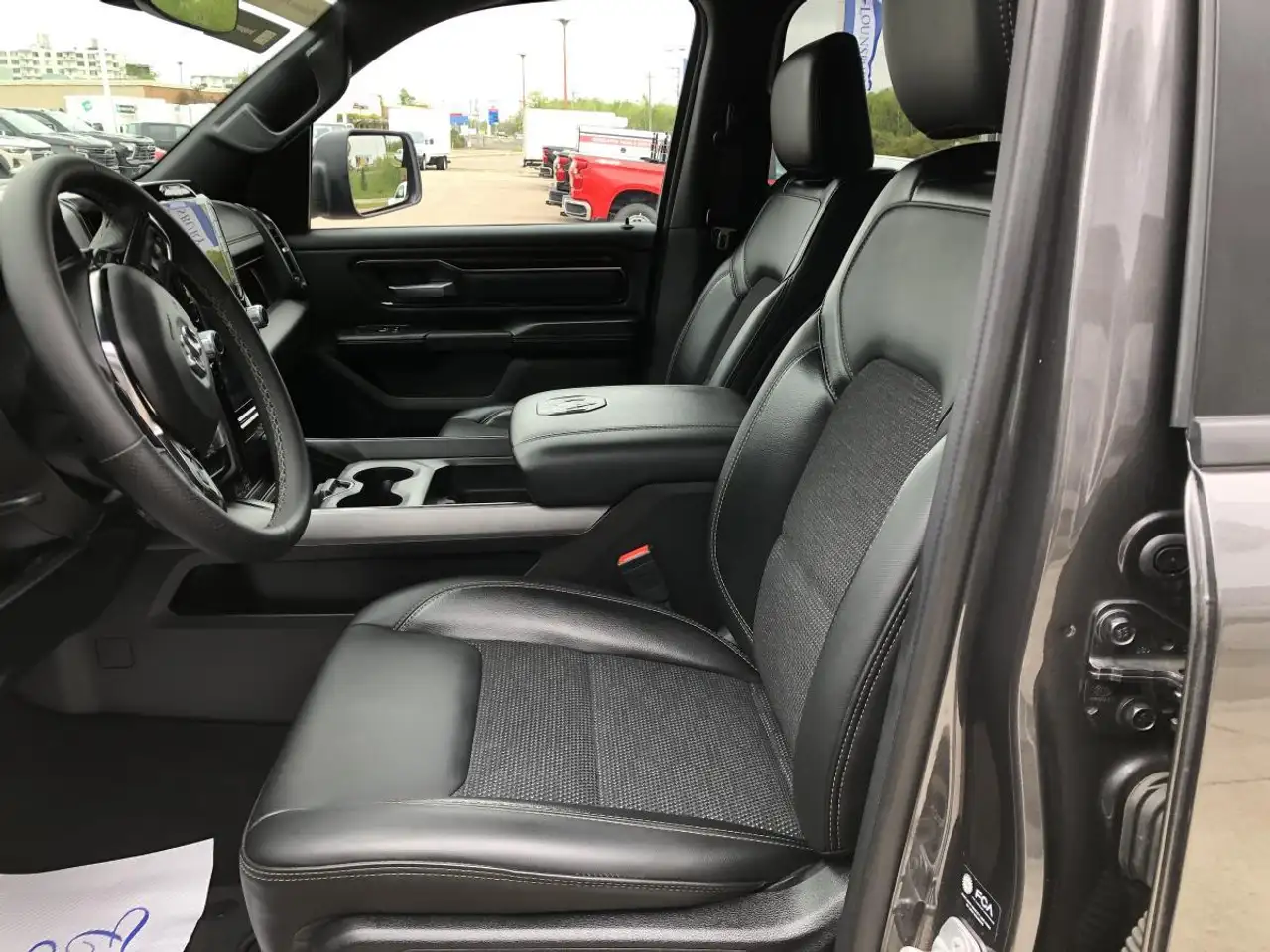 RAM 1500 fotografie RAM 1500