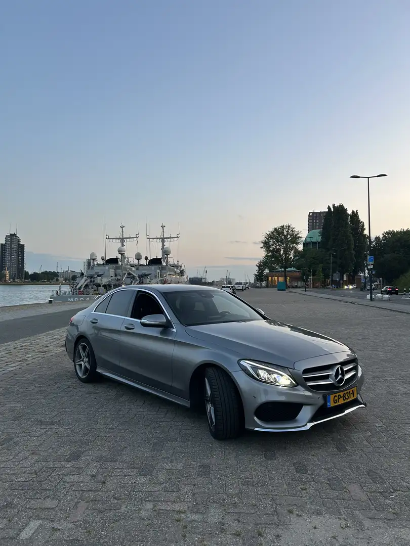 Mercedes-Benz C 200 Prestige Grijs - 2