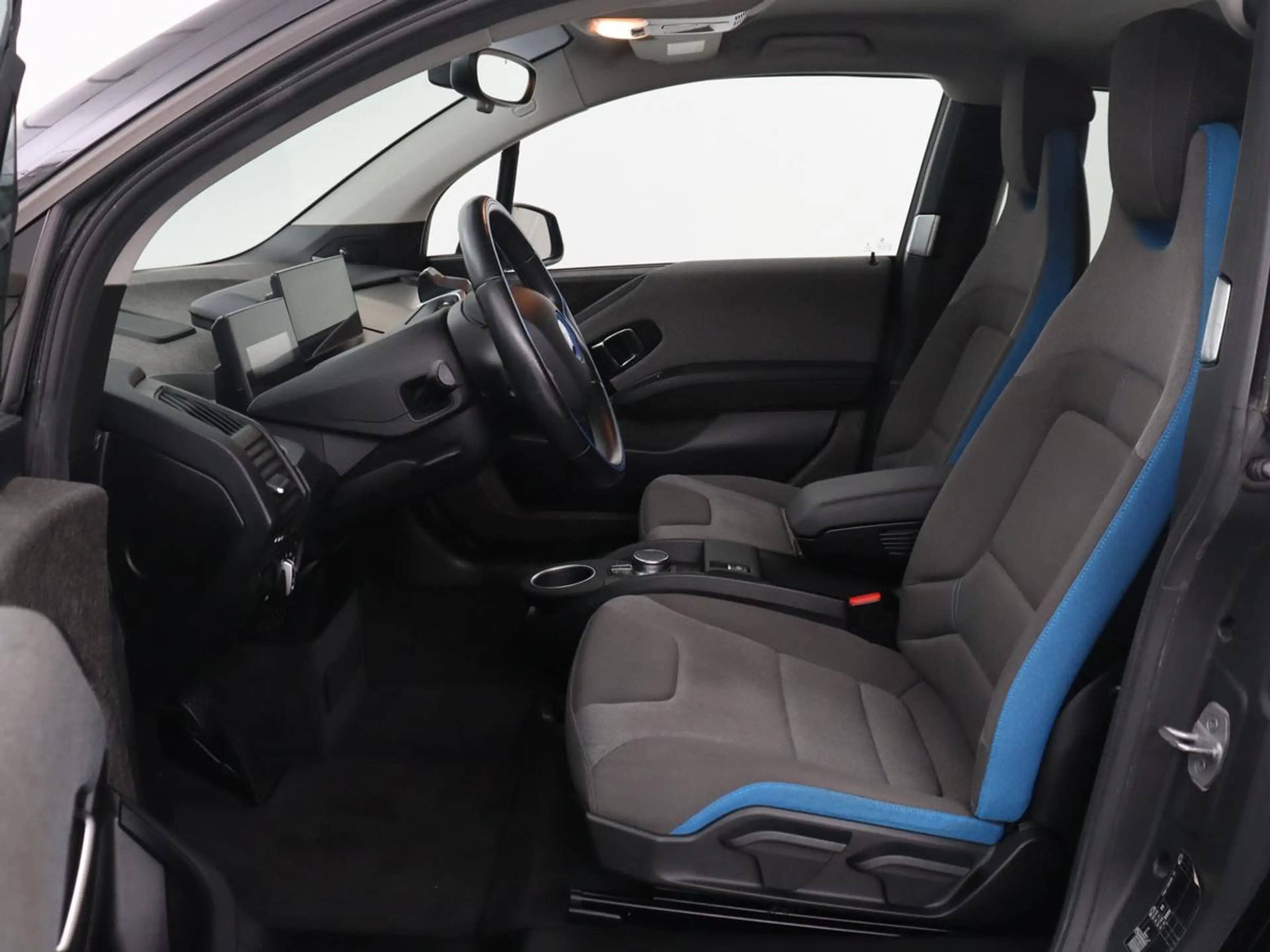 BMW i3 Basis 120Ah 42 kWh | SOH 85 % | Navigatie | LED | — photo 4