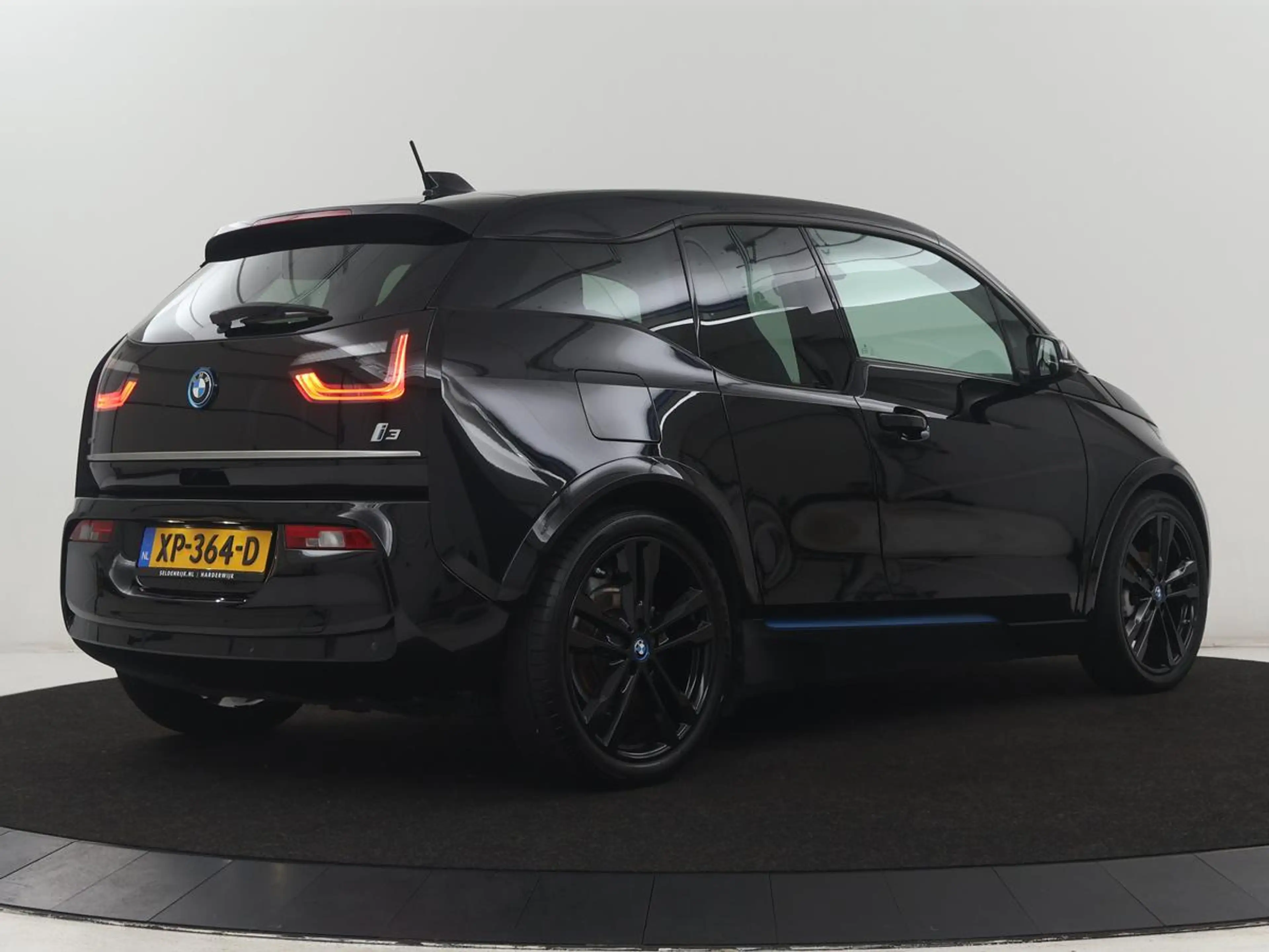BMW i3 Basis 120Ah 42 kWh | SOH 85 % | Navigatie | LED | — photo 37