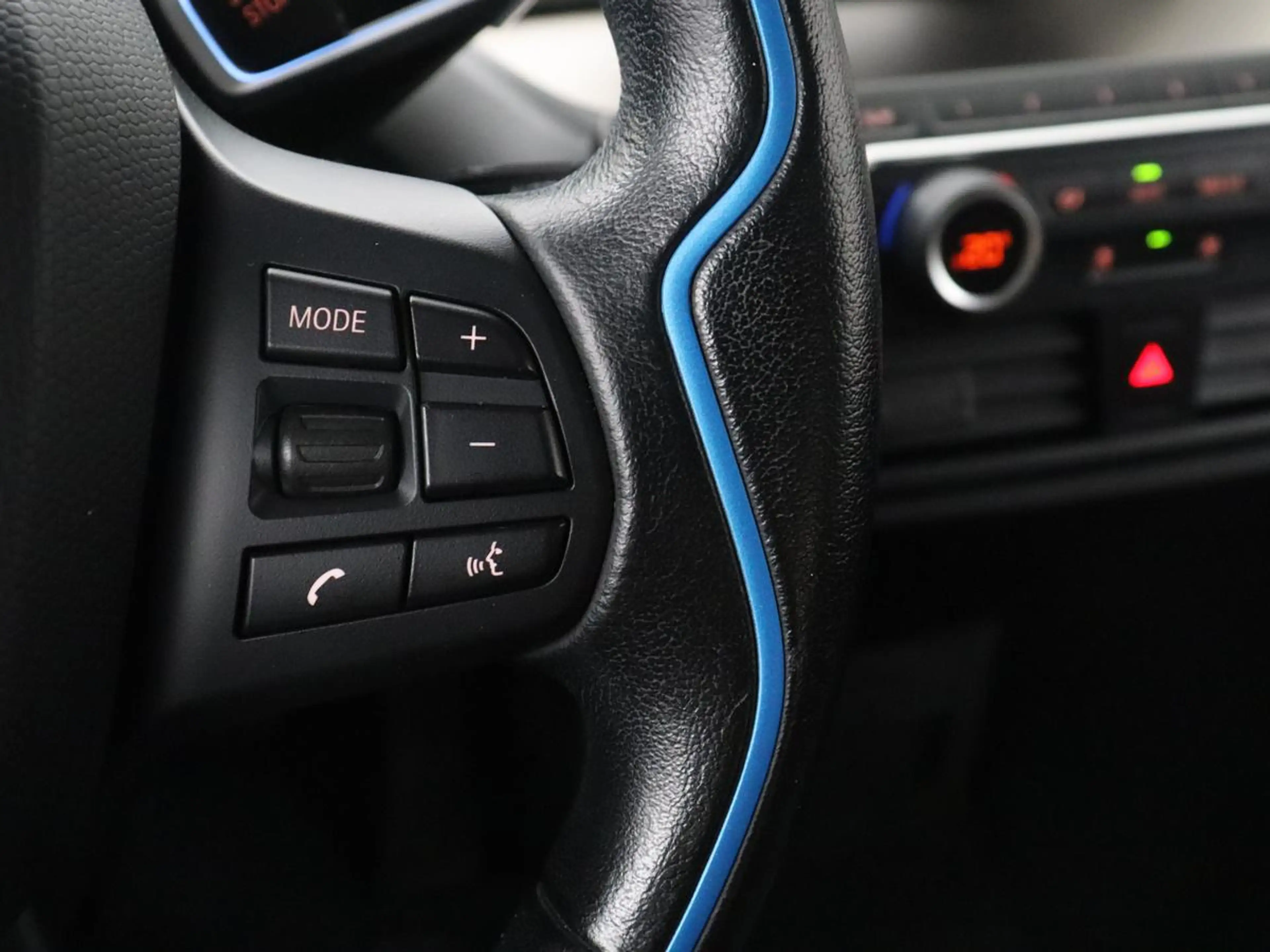 BMW i3 Basis 120Ah 42 kWh | SOH 85 % | Navigatie | LED | — photo 19