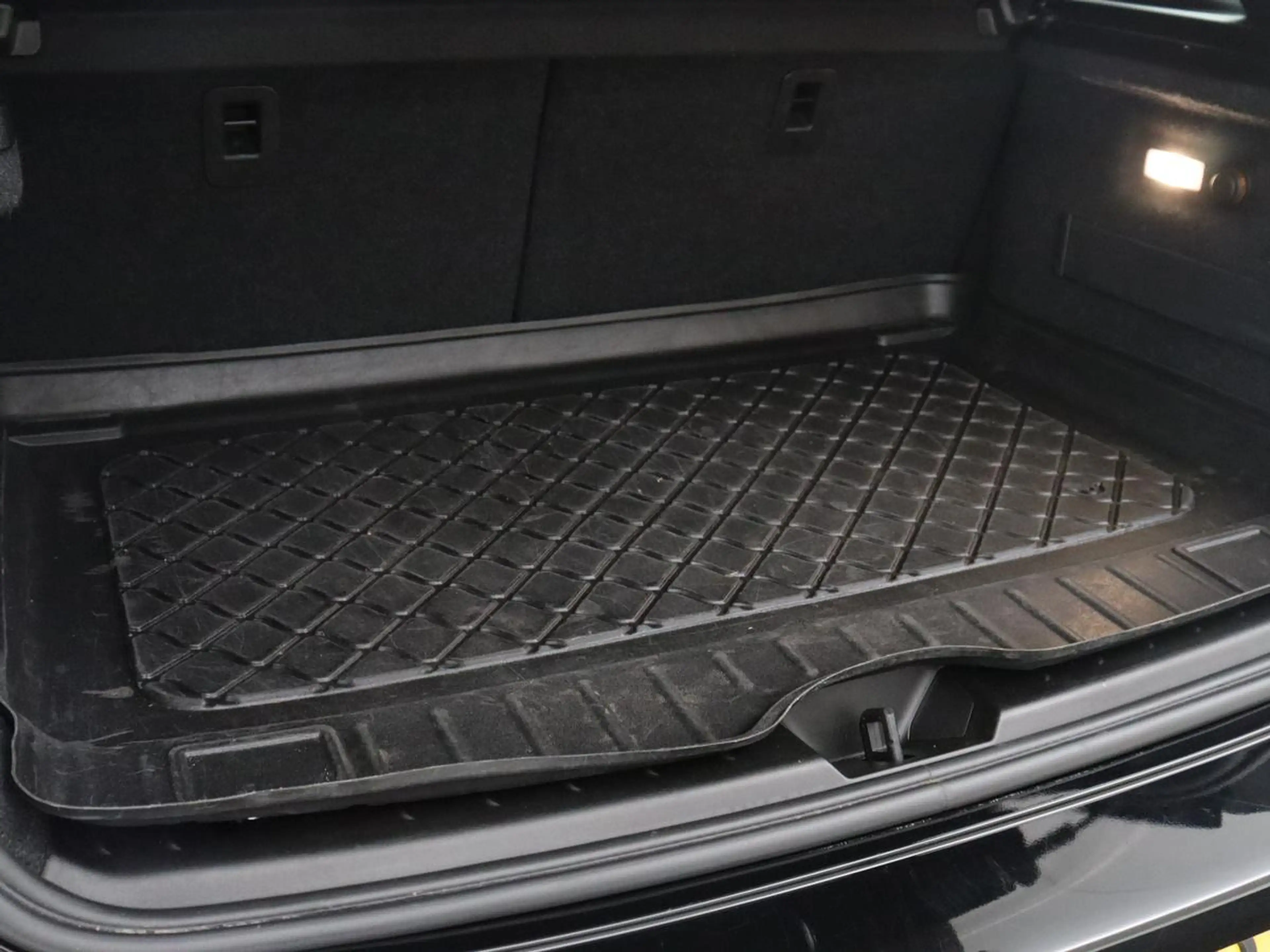 BMW i3 Basis 120Ah 42 kWh | SOH 85 % | Navigatie | LED | — photo 11