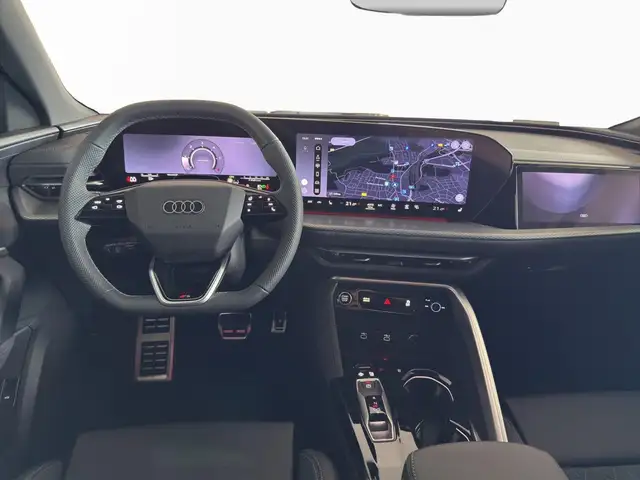 Audi Q5 view 10