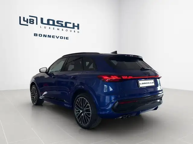 Audi Q5 view 5