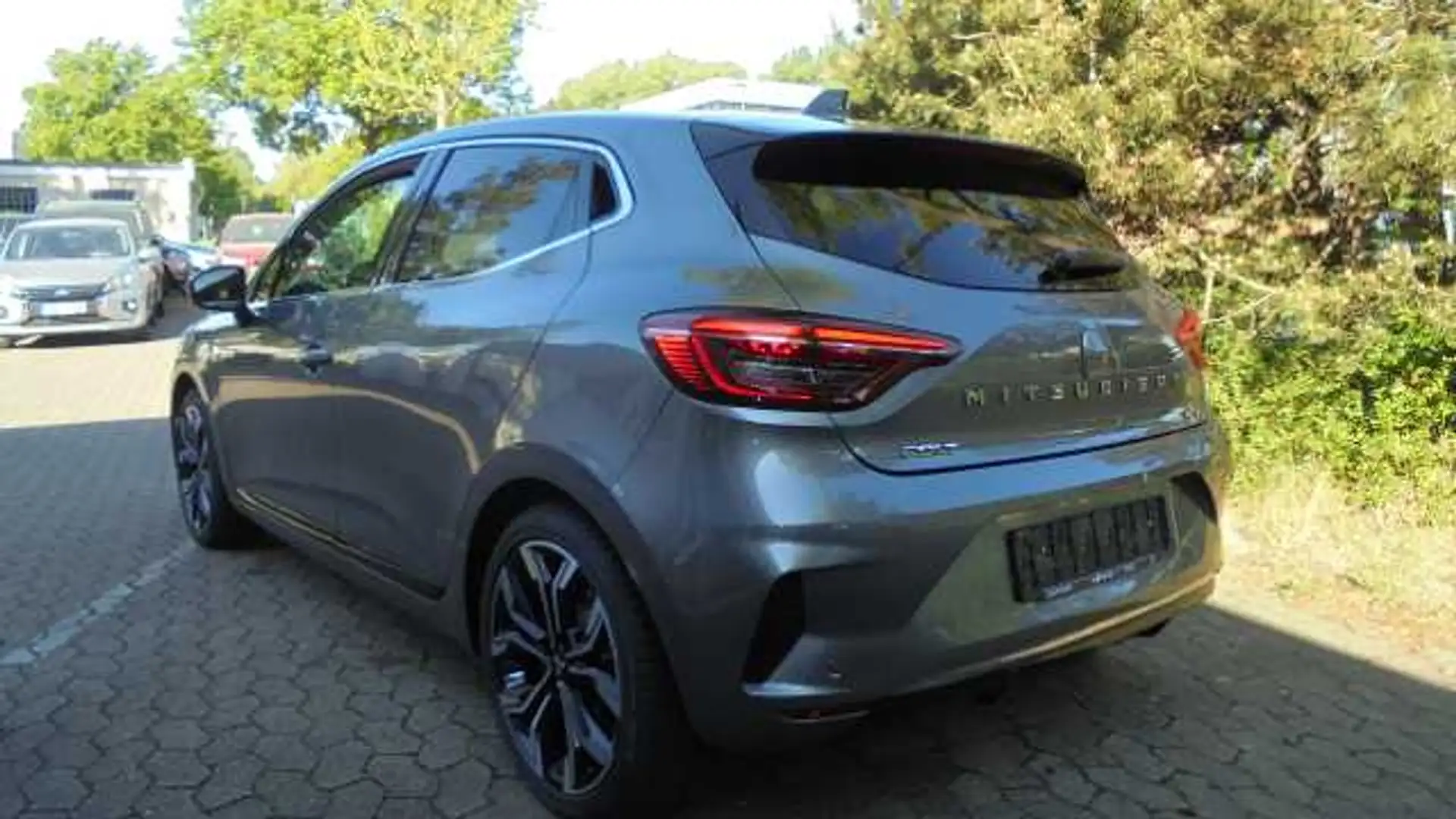 Mitsubishi Colt Select 1.6 Hybrid Grigio - 2