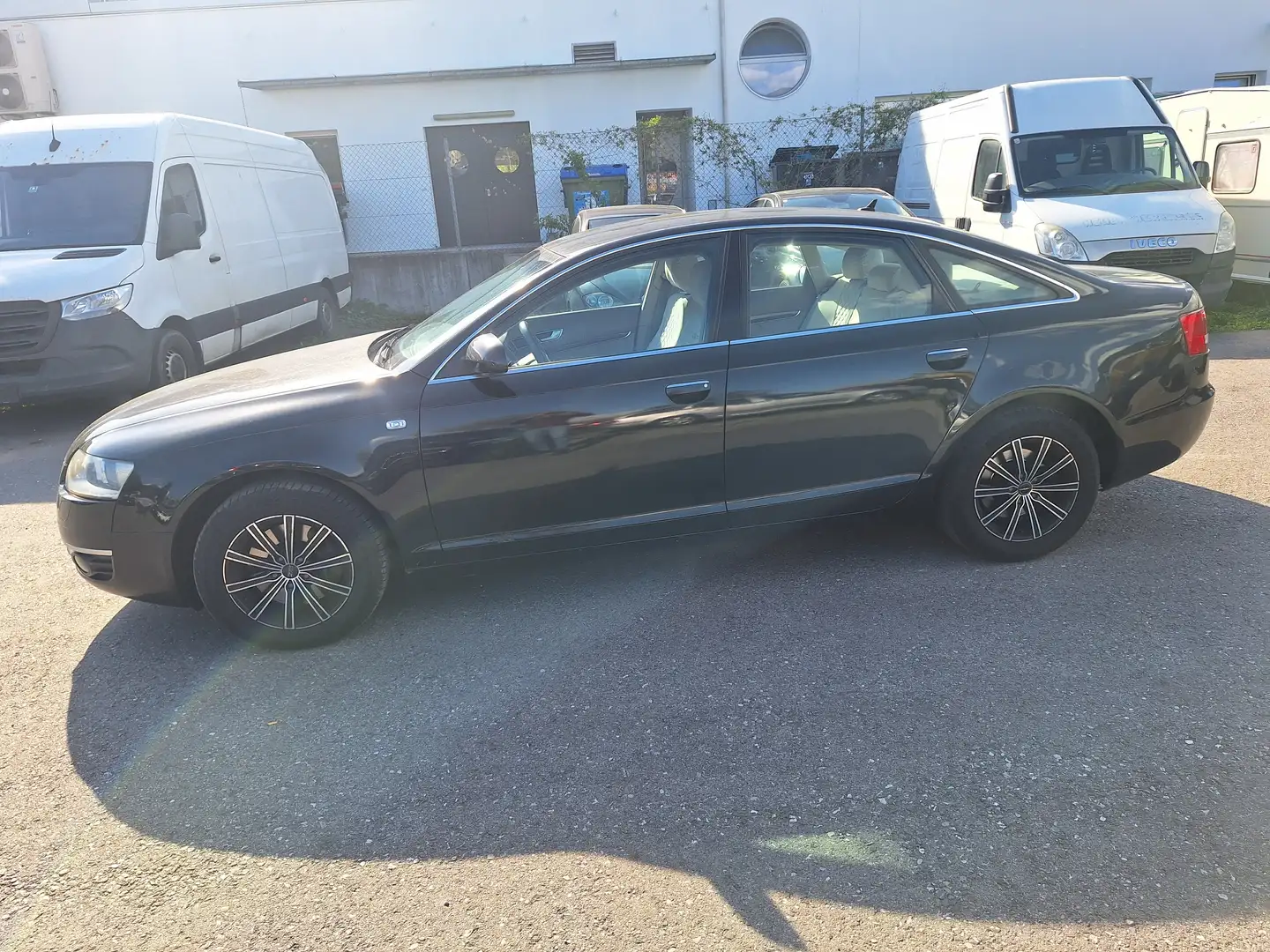 Audi A6 2.7 TDI pickerl bis 12.2026 + überzug Schwarz - 2