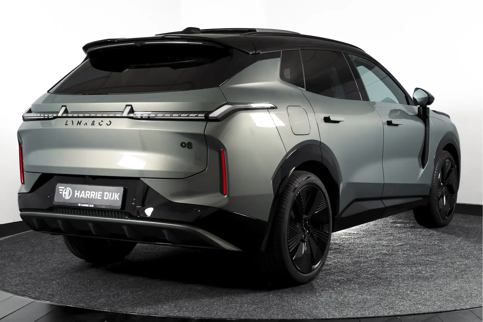 Lynk & Co 08 1.5 PHEV 349 PK More | 200km Elek. | S/K-Panodak | Grün - 2