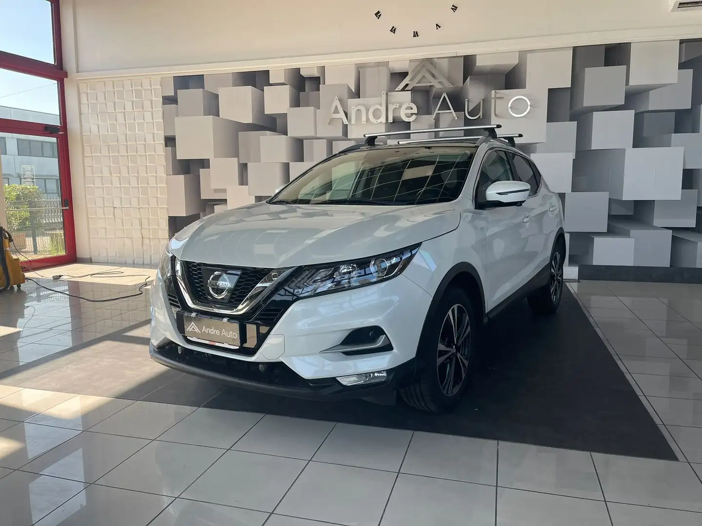 Nissan Qashqai Qashqai II 2017 1.5 dci Tekna 110cv Alb - 2
