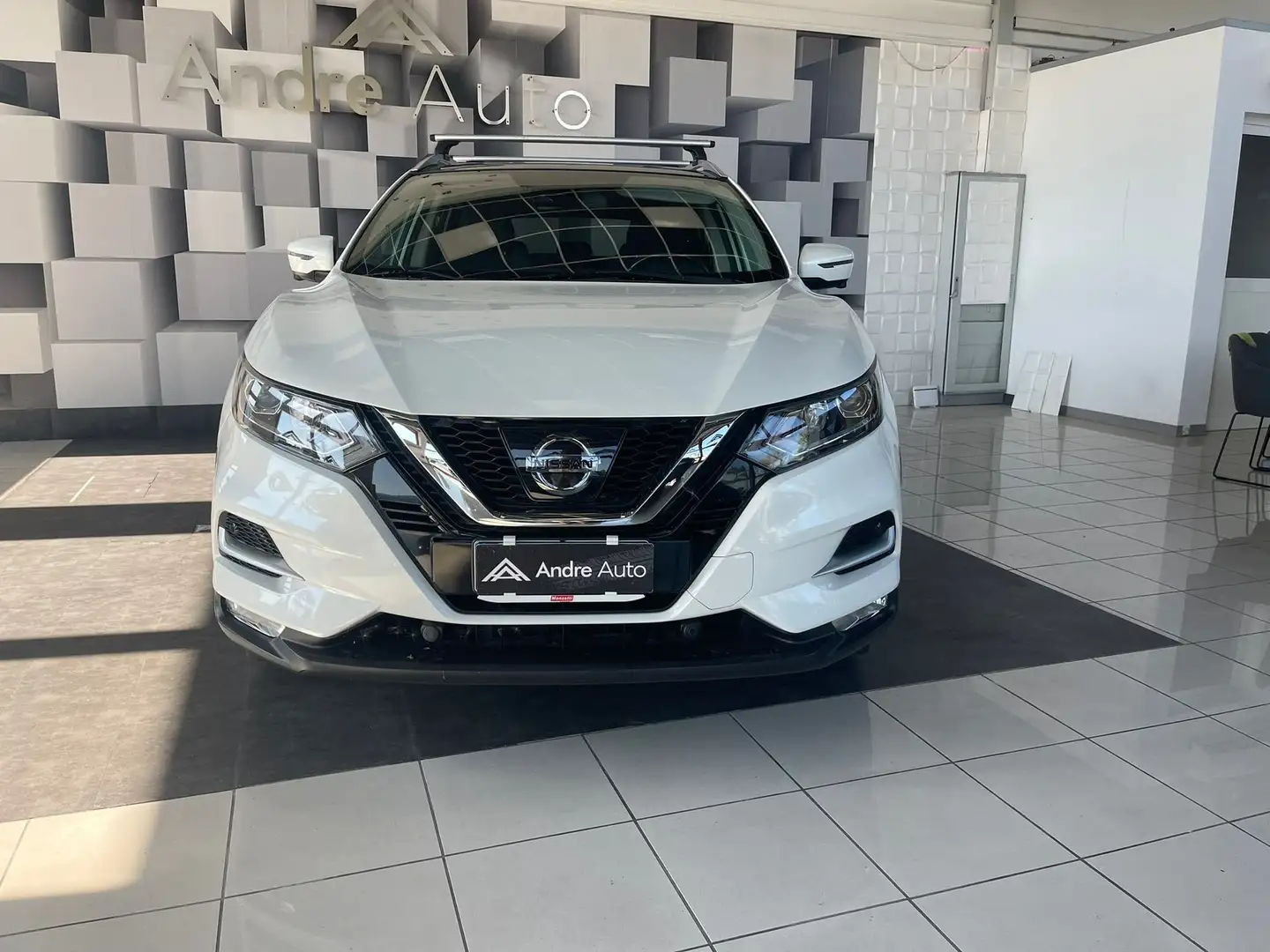 Nissan Qashqai Qashqai II 2017 1.5 dci Tekna 110cv Alb - 1