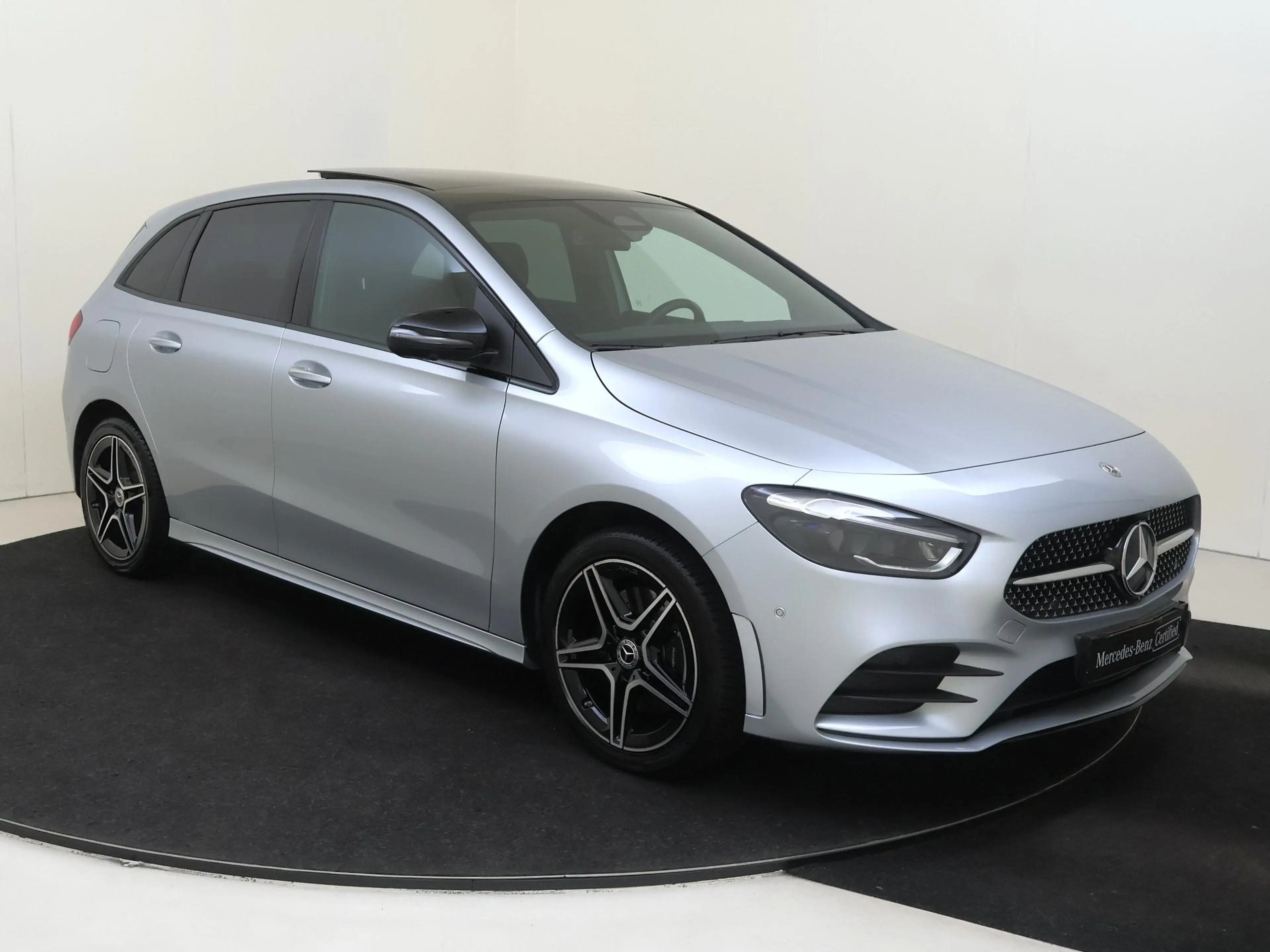 Mercedes-Benz B 250 e Business Solution AMG — photo 2