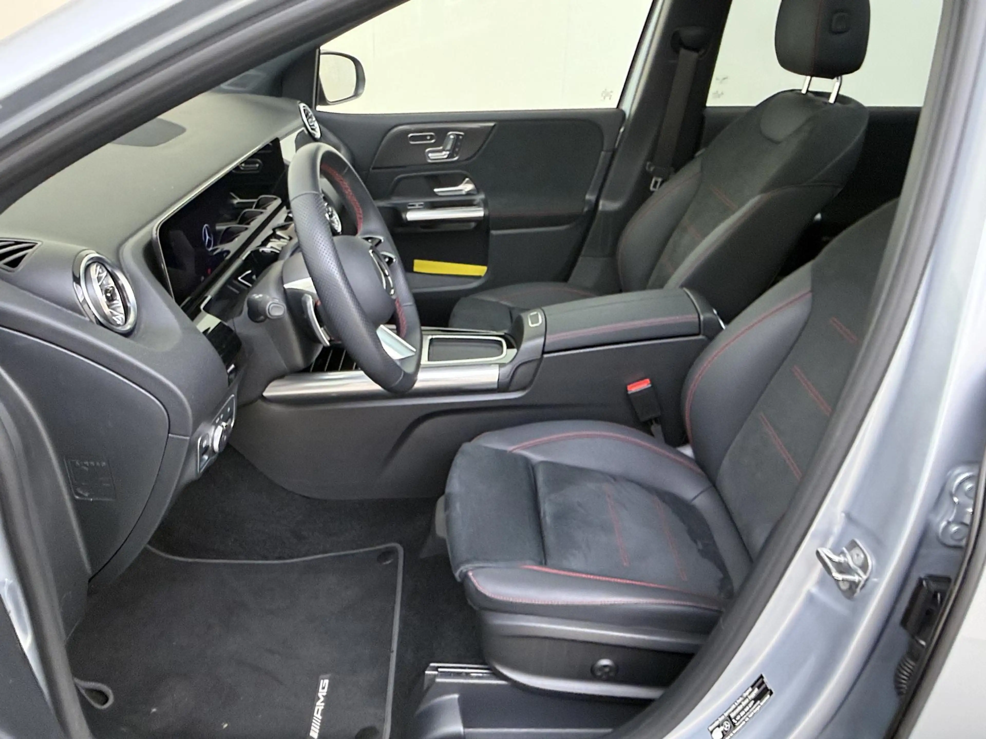Mercedes-Benz B 250 e Business Solution AMG — photo 11