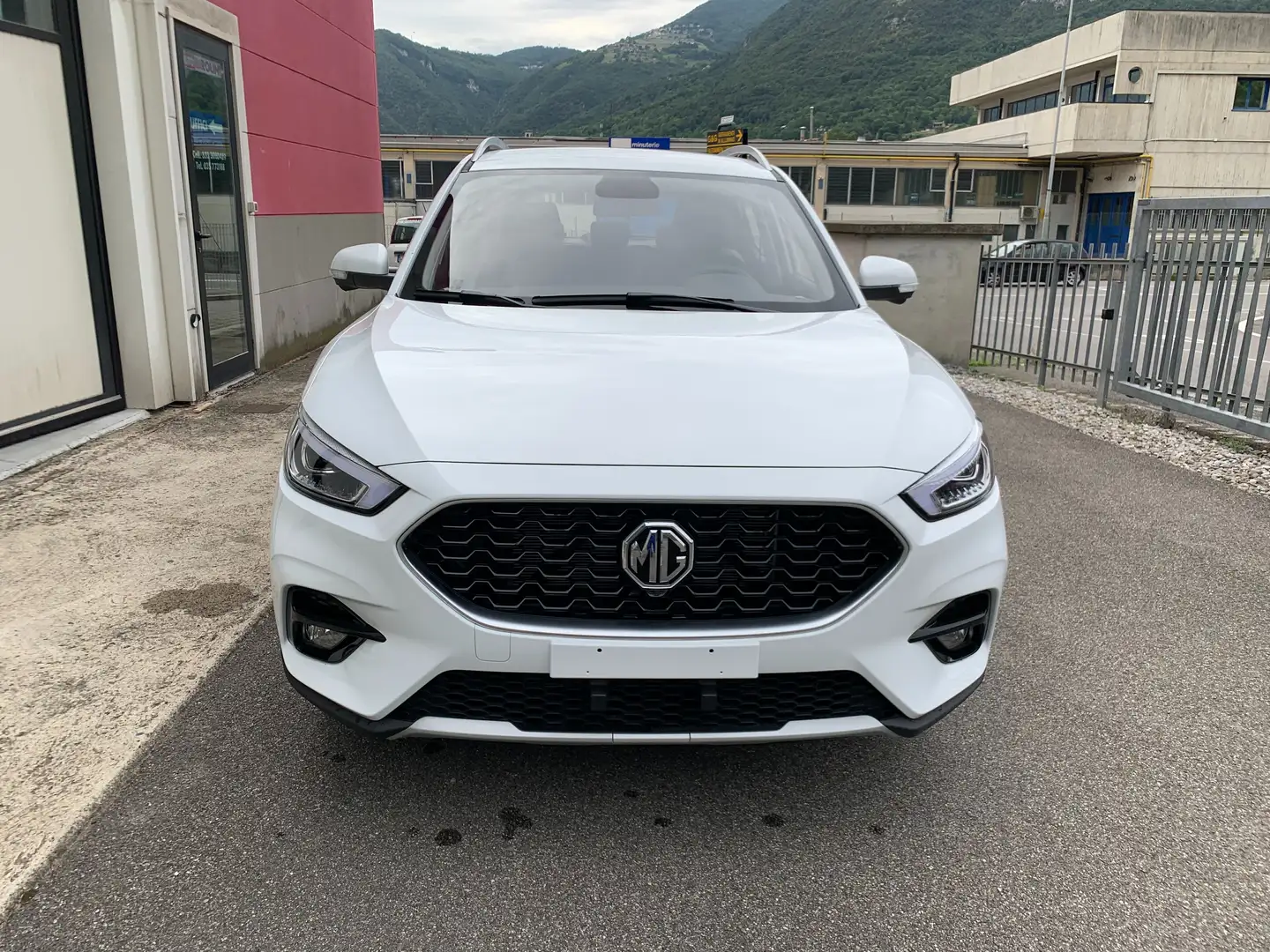 MG ZS 1.5 VTi-tech Luxury Wit - 2
