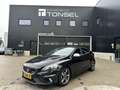 Volvo V40 1.6 D2 R-Design / Panorama / Leer / Camera / Stoel Zwart - thumbnail 1