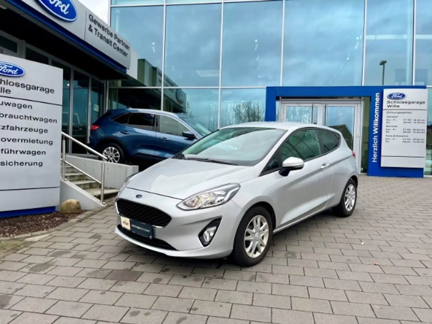 Ford Fiesta Cool + Connect PDC Winter-Paket srebrna - 2