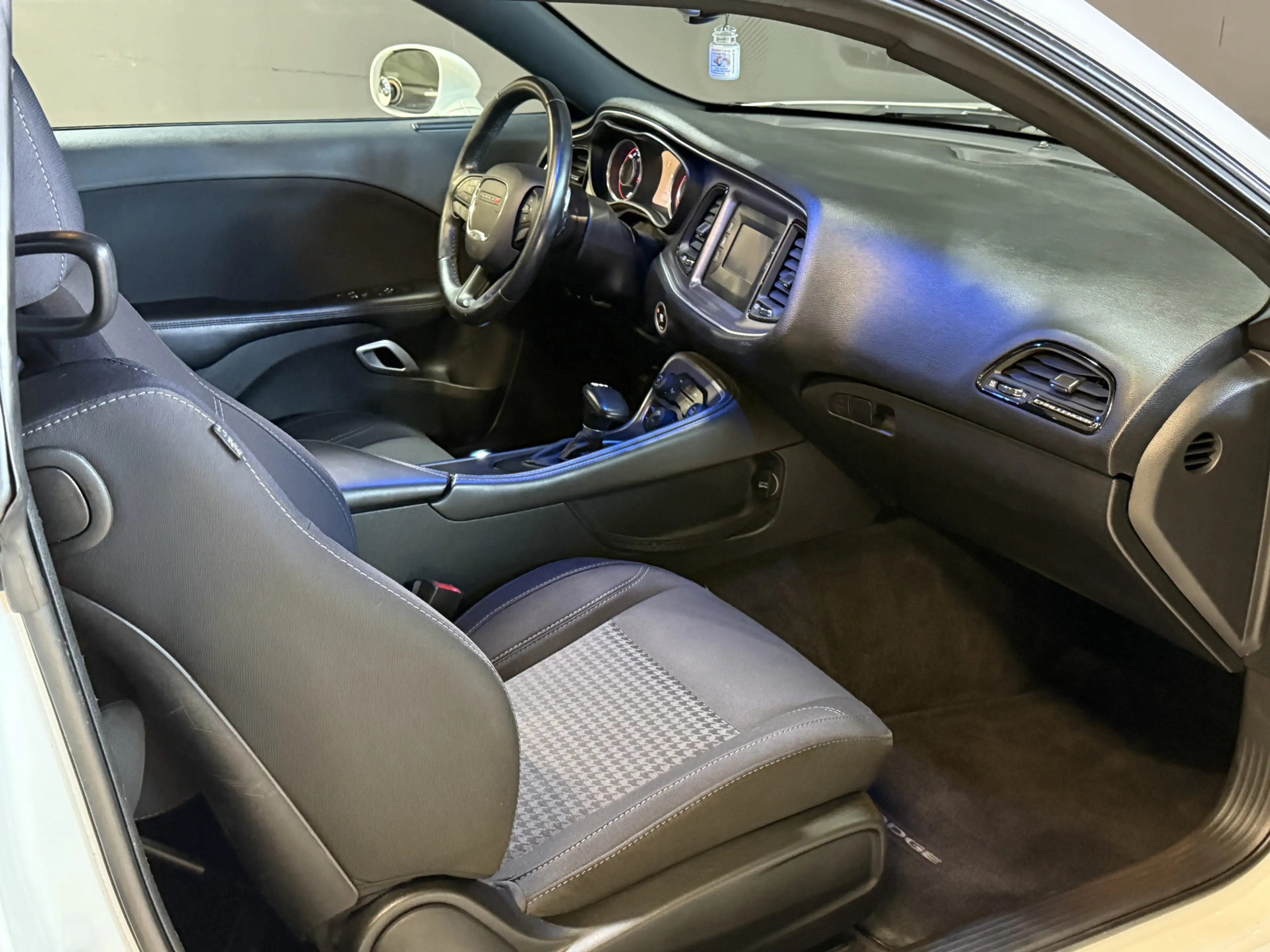 Dodge Challenger DODGE 3.6 V6 | Schuifdak | Camera | Climate Contro — photo 12