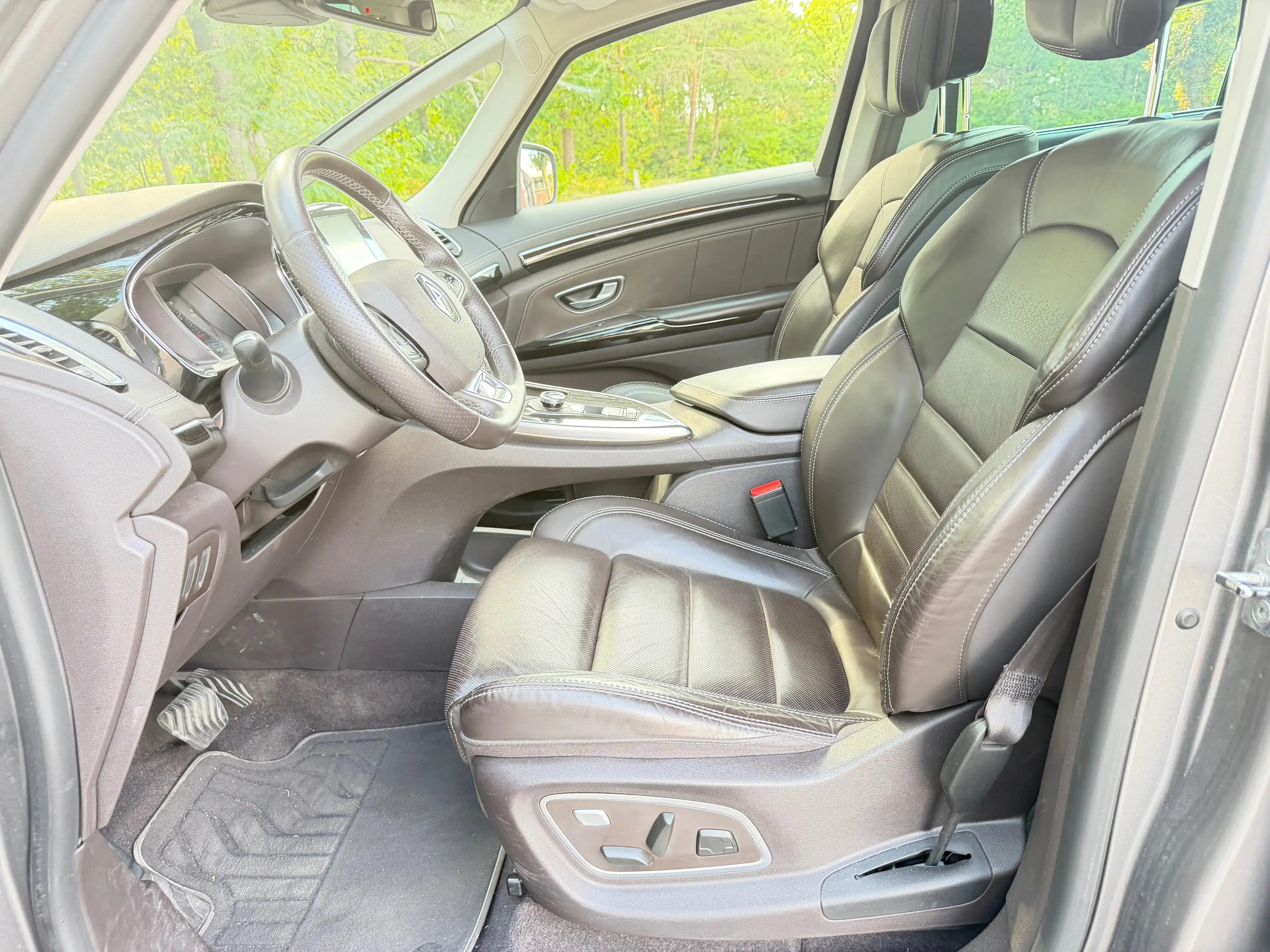 Renault Espace Espace 1.6 TCe Energy Initiale  Paris EDC. 7 plaatsen — photo 8