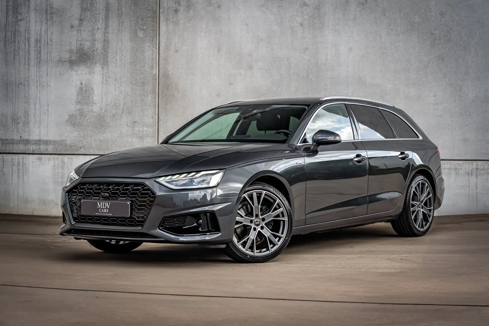 Audi A4 SLINE*LOOK Gris - 1
