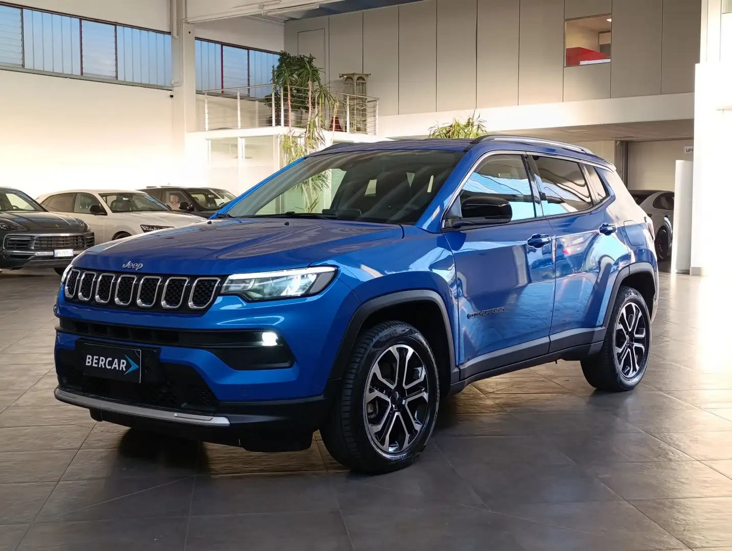 Jeep Compass Compass 1.3 Turbo T4 190 CV PHEV AT6 4xe Limited Blau - 1