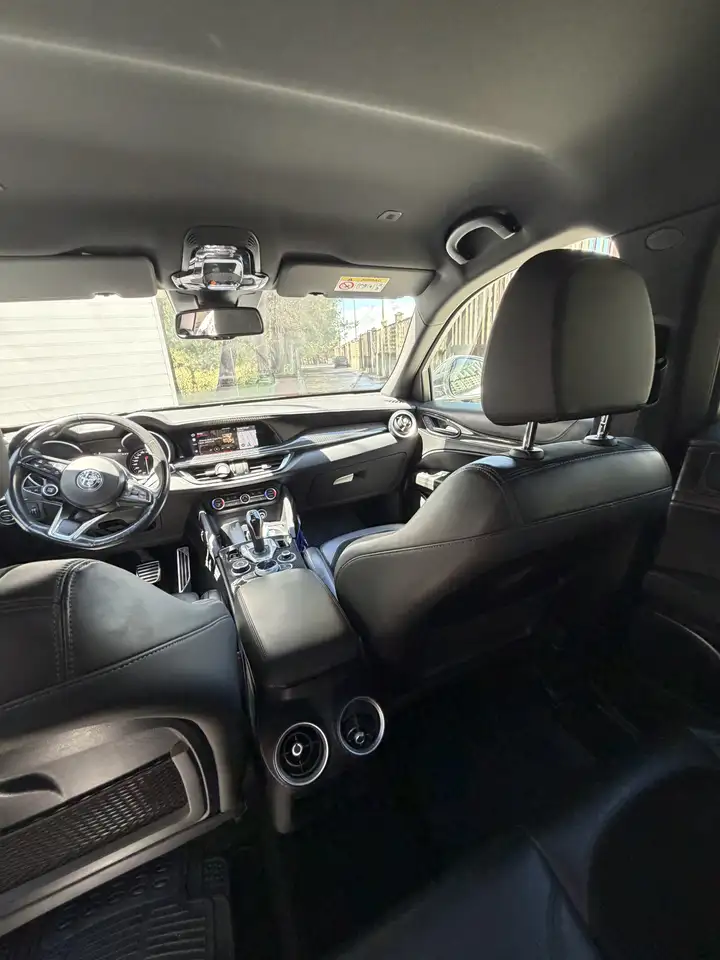 Alfa Romeo Stelvio 2021