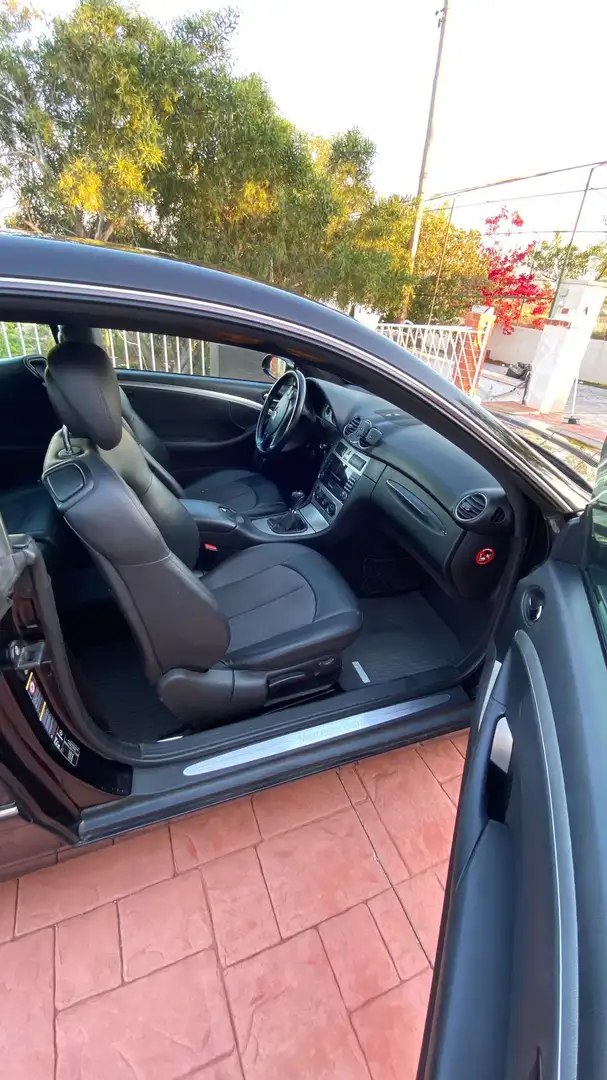 Mercedes-Benz CLK 220 CLK 220CDI Schwarz - 2