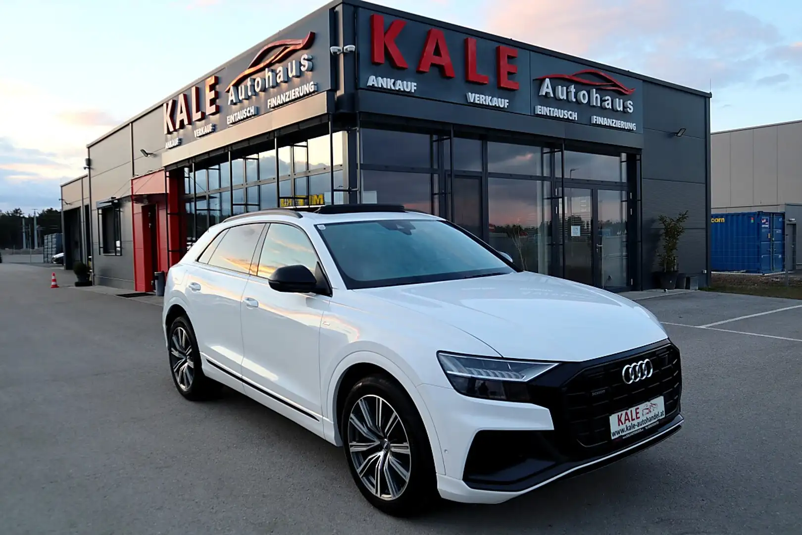 Audi Q8 50 TDI quattro Tiptronic *S-Line*Panoramadach* Weiß - 1