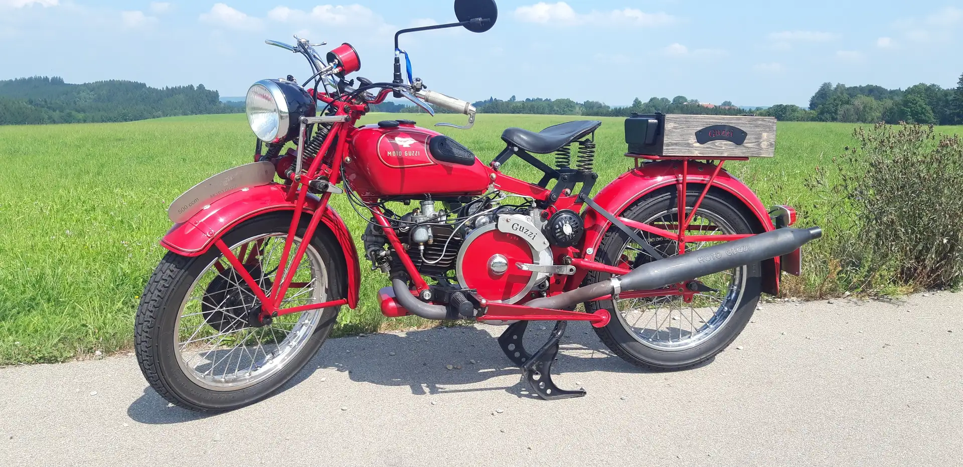 Moto Guzzi Superalce Geldanlage Rot - 1