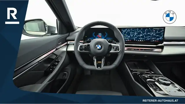 BMW 5 Series view 13