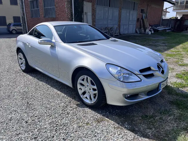 Mercedes-Benz SLK 200