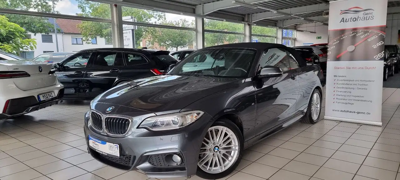 BMW 225