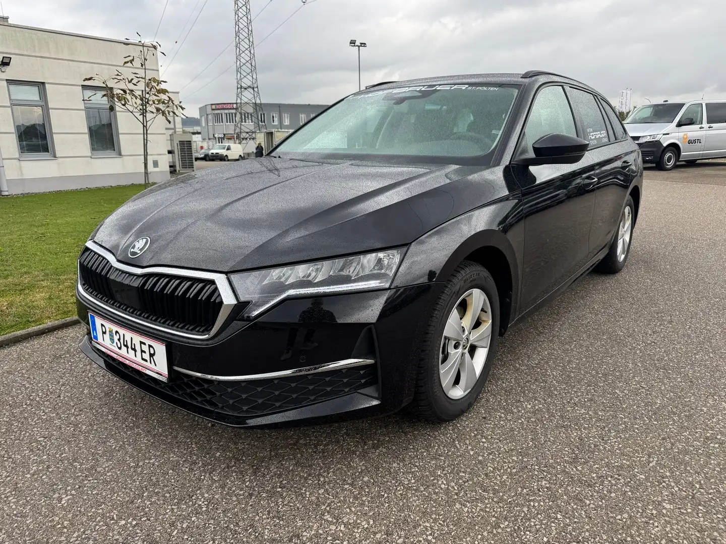 Skoda Octavia Selection TSI Schwarz - 1