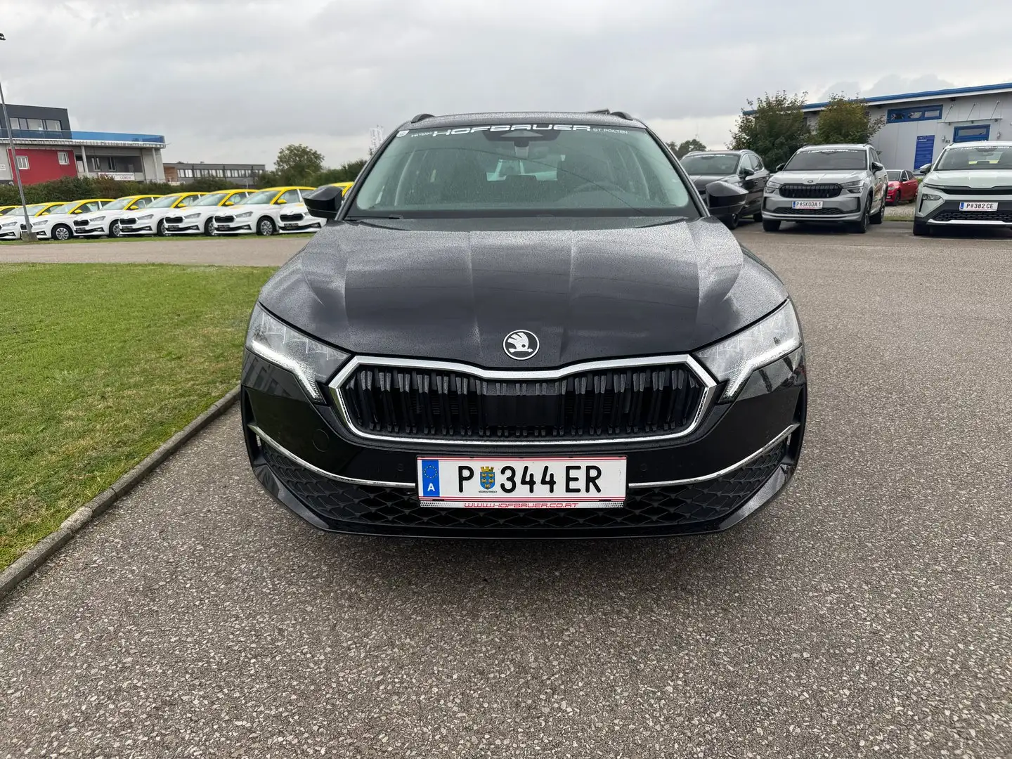 Skoda Octavia Selection TSI Schwarz - 2