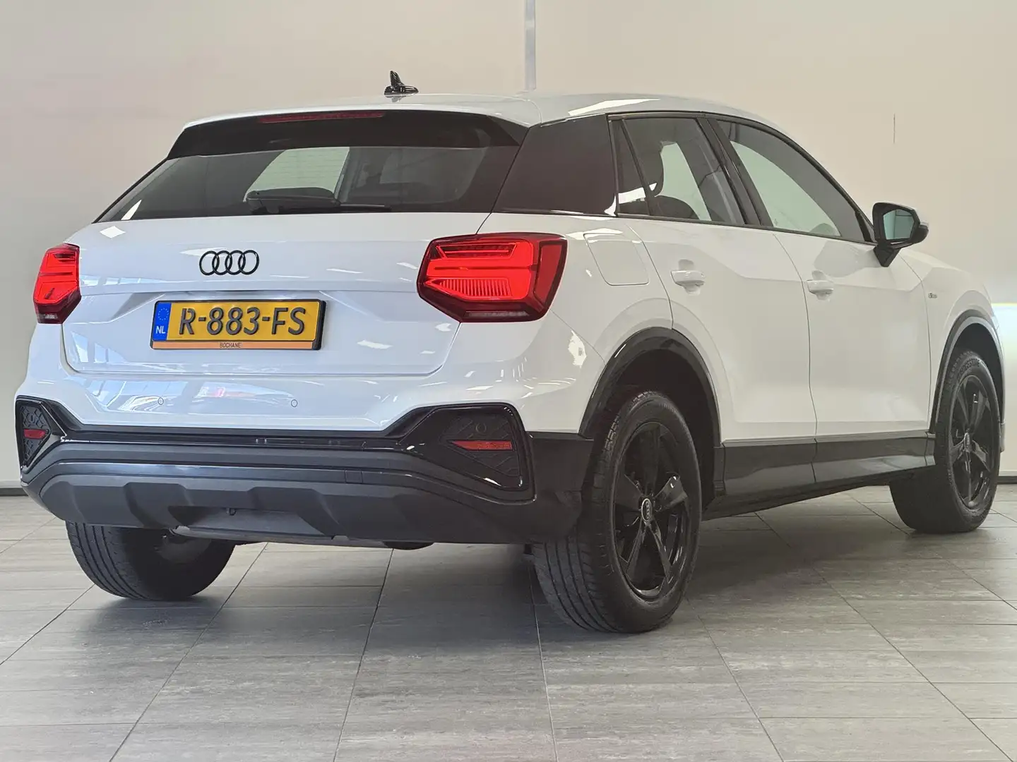 Audi Q2 30 TFSI S-Line | ORG.NL | VIRTUAL | CARPLAY | Blanc - 2