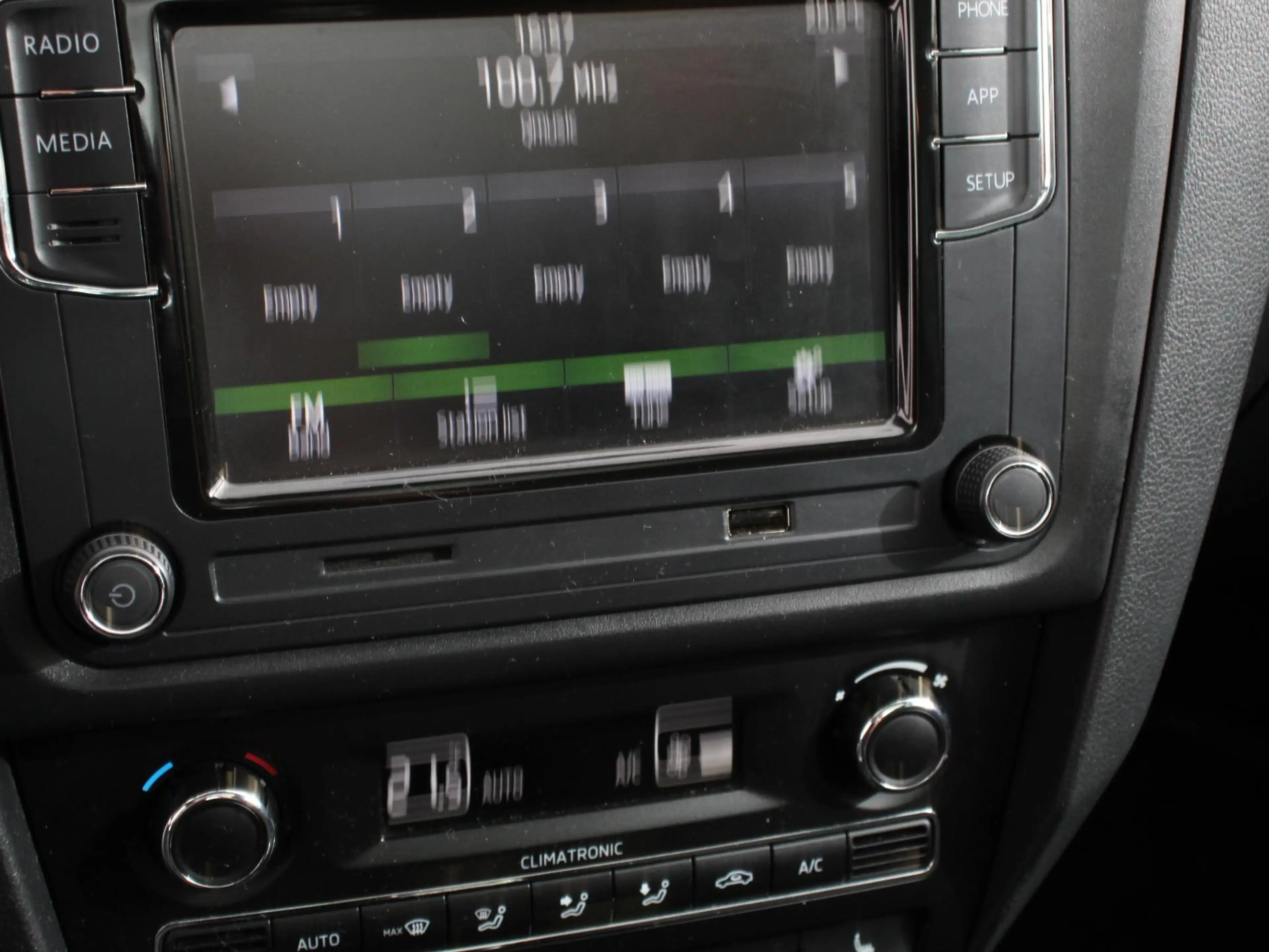 Skoda Rapid/Spaceback 1.4 TSI 122pk Automaat Elegance Style Panorama dak — photo 14