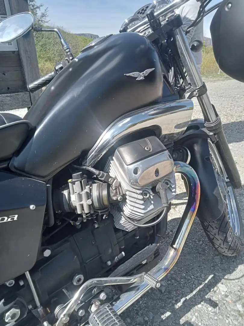 Moto Guzzi Nevada Nero - 1