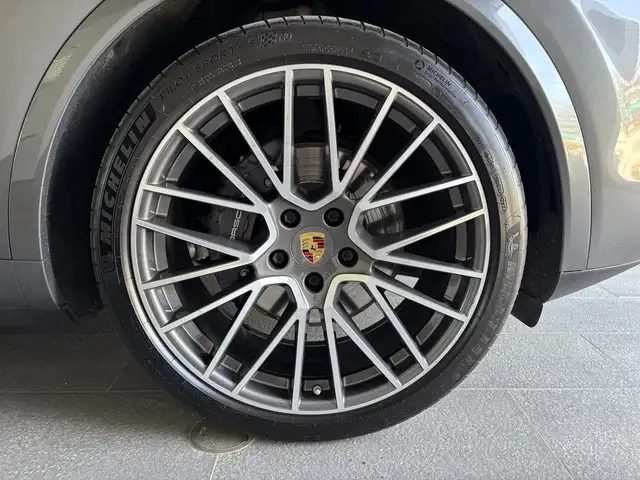 Porsche Cayenne E-Hybrid Coupé Ansicht 7