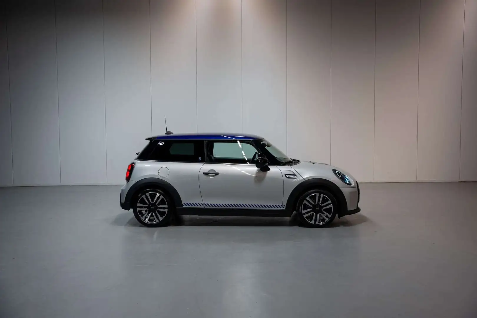 MINI Cooper Cooper AUT Noir - 2
