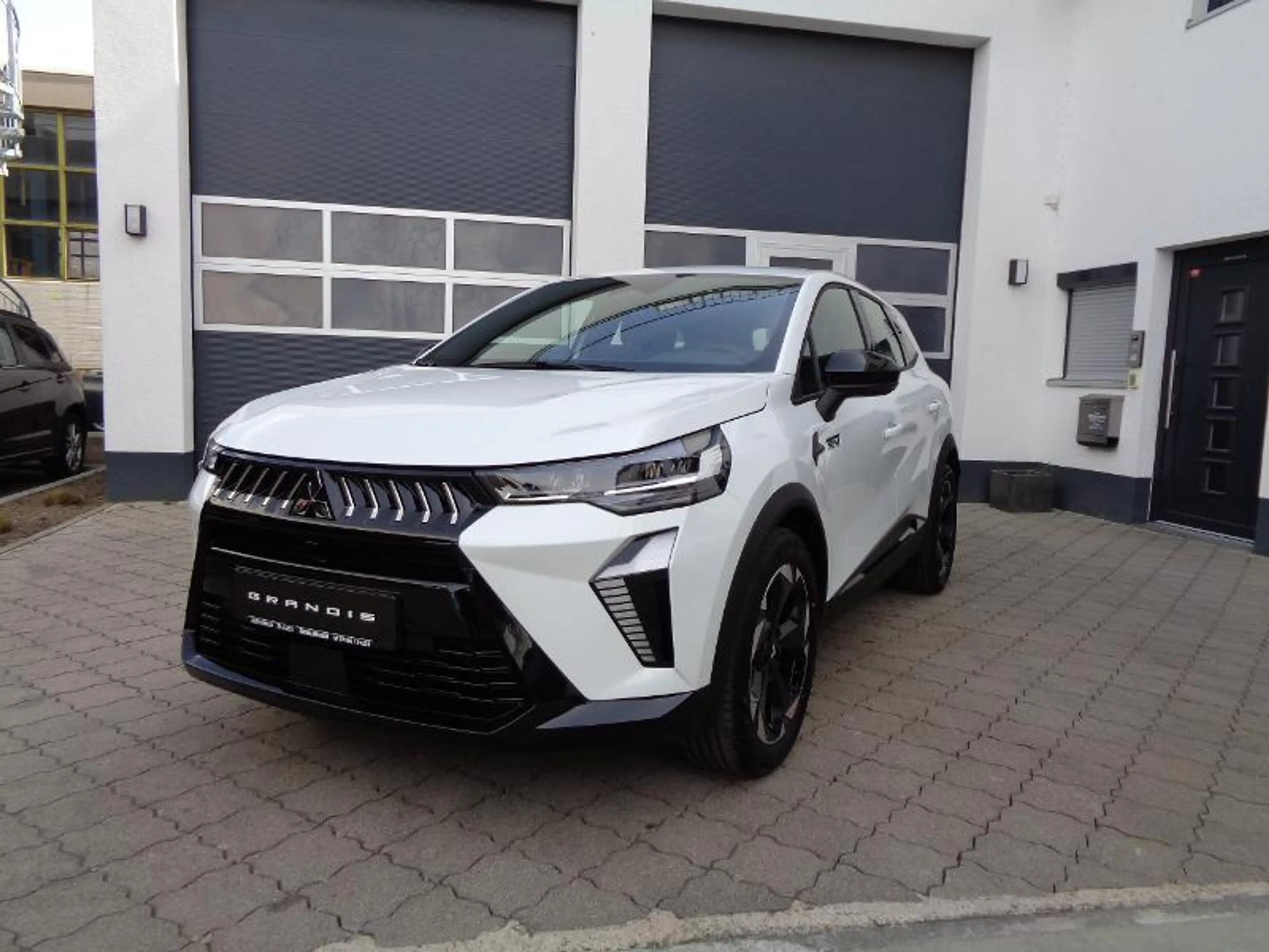Mitsubishi Grandis Diamant PLUS 1.8 Hybrid — photo 2