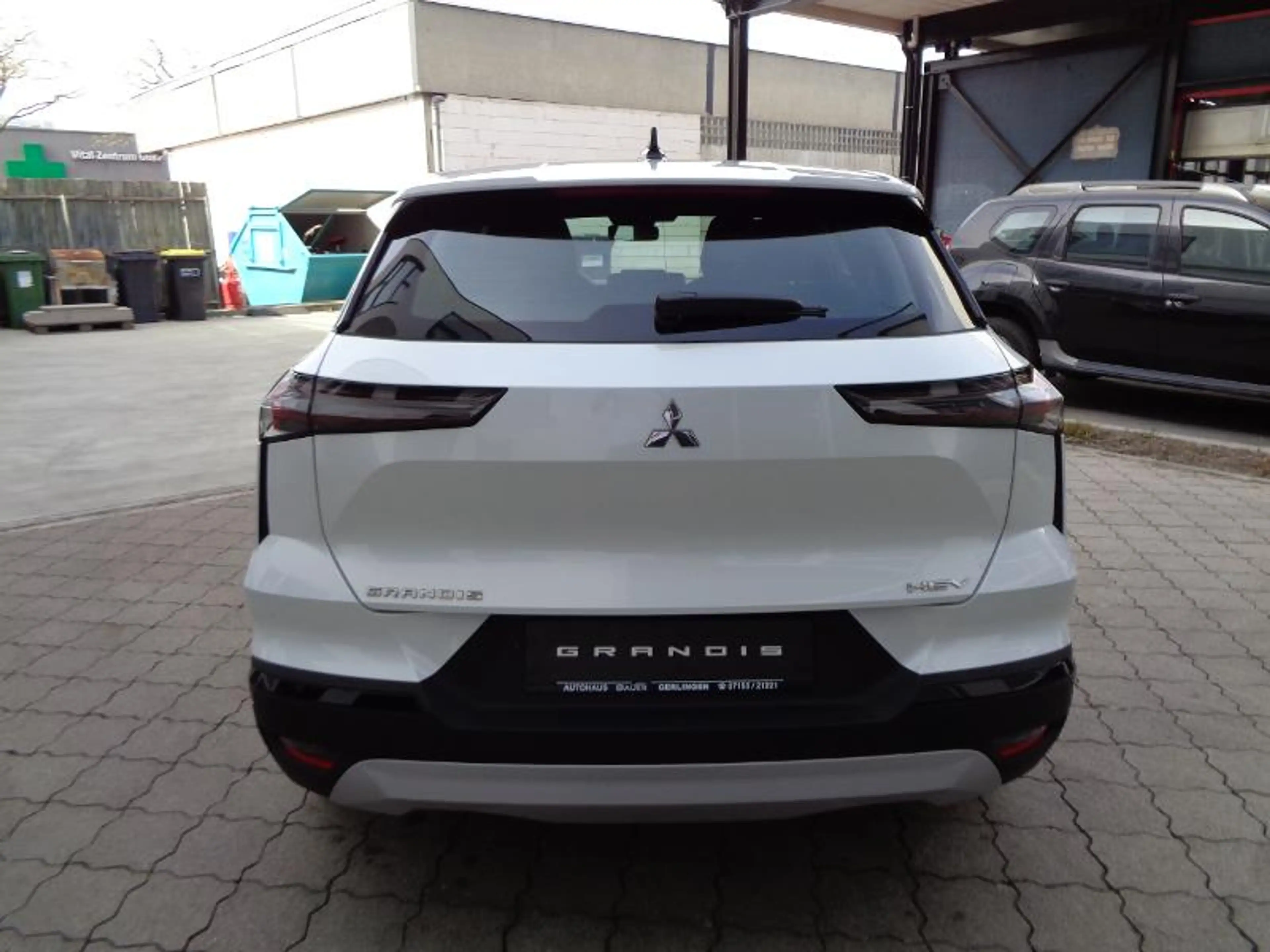 Mitsubishi Grandis Diamant PLUS 1.8 Hybrid — photo 5