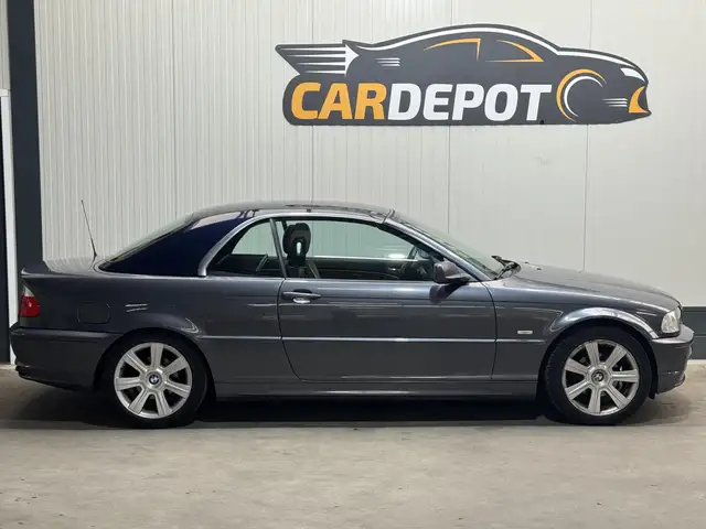 BMW 3 Series view 5