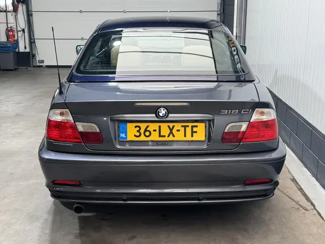 BMW 3 Series view 7