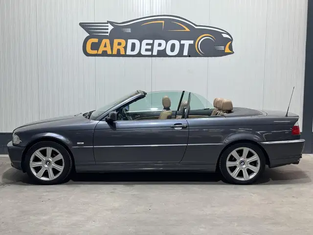 BMW 3 Series view 11