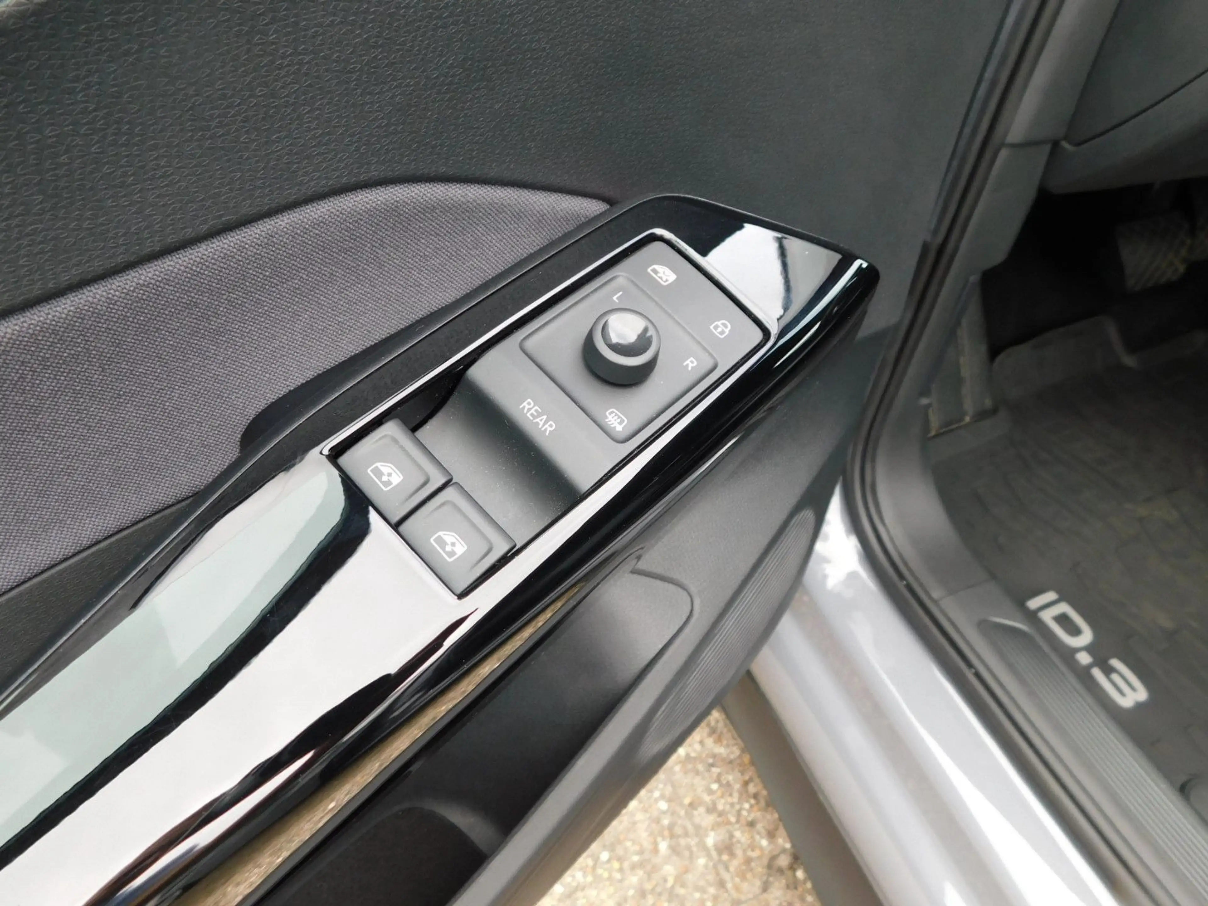 Volkswagen ID.3 Pro 107 kW — photo 14