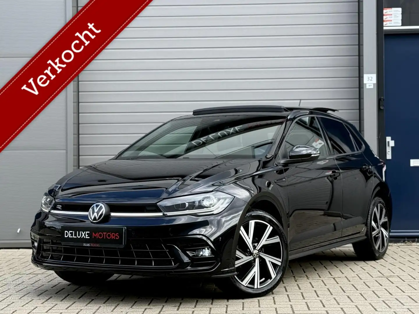 Volkswagen Polo 1.0 TSI R-Line DSG BTW Pano|Camera|Lane|I.Q Zwart - 1