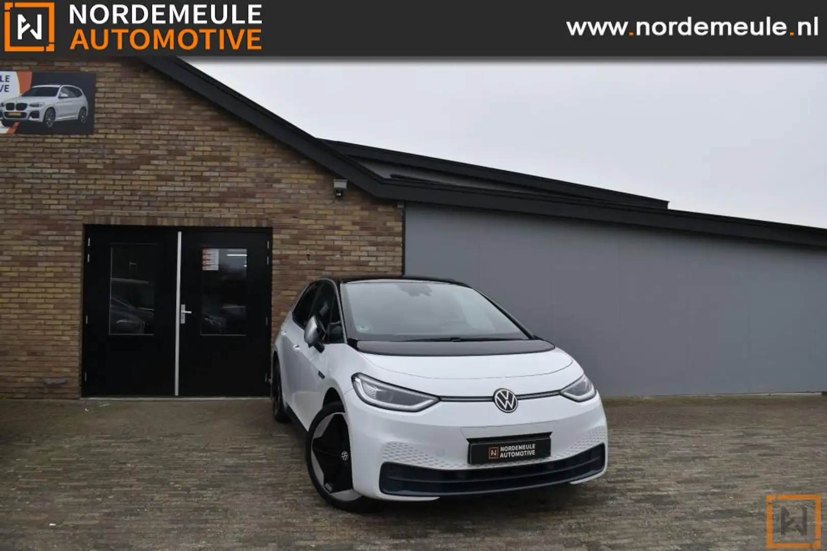 Volkswagen ID.3 FIRST MAX 58 KWH, Pano, ACC, Camera, Navi Wit - 1