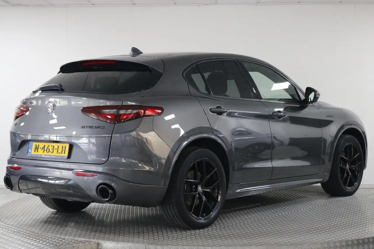 Alfa Romeo Stelvio 2.0 T AWD Veloce Ti BTW'er Clima Leder Elek., миниатюра 2